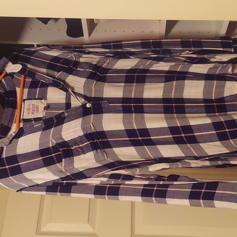 3/4 plaid button up